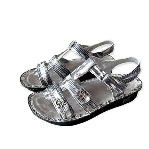 Algeria Viena Silver Metallic Leather Sandals Size 38 EU 7.5 US